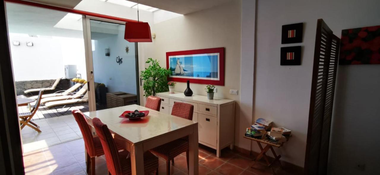 Villa Marina Piscina Climatizada Opcional Y 2 Bicis Gratuitas Playa Blanca  Exterior photo
