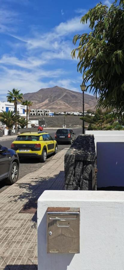 Villa Marina Piscina Climatizada Opcional Y 2 Bicis Gratuitas Playa Blanca  Exterior photo